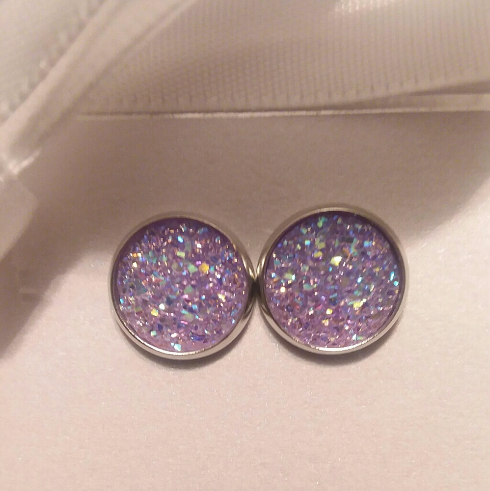 Lilac Colored drusy Earrings 12mm